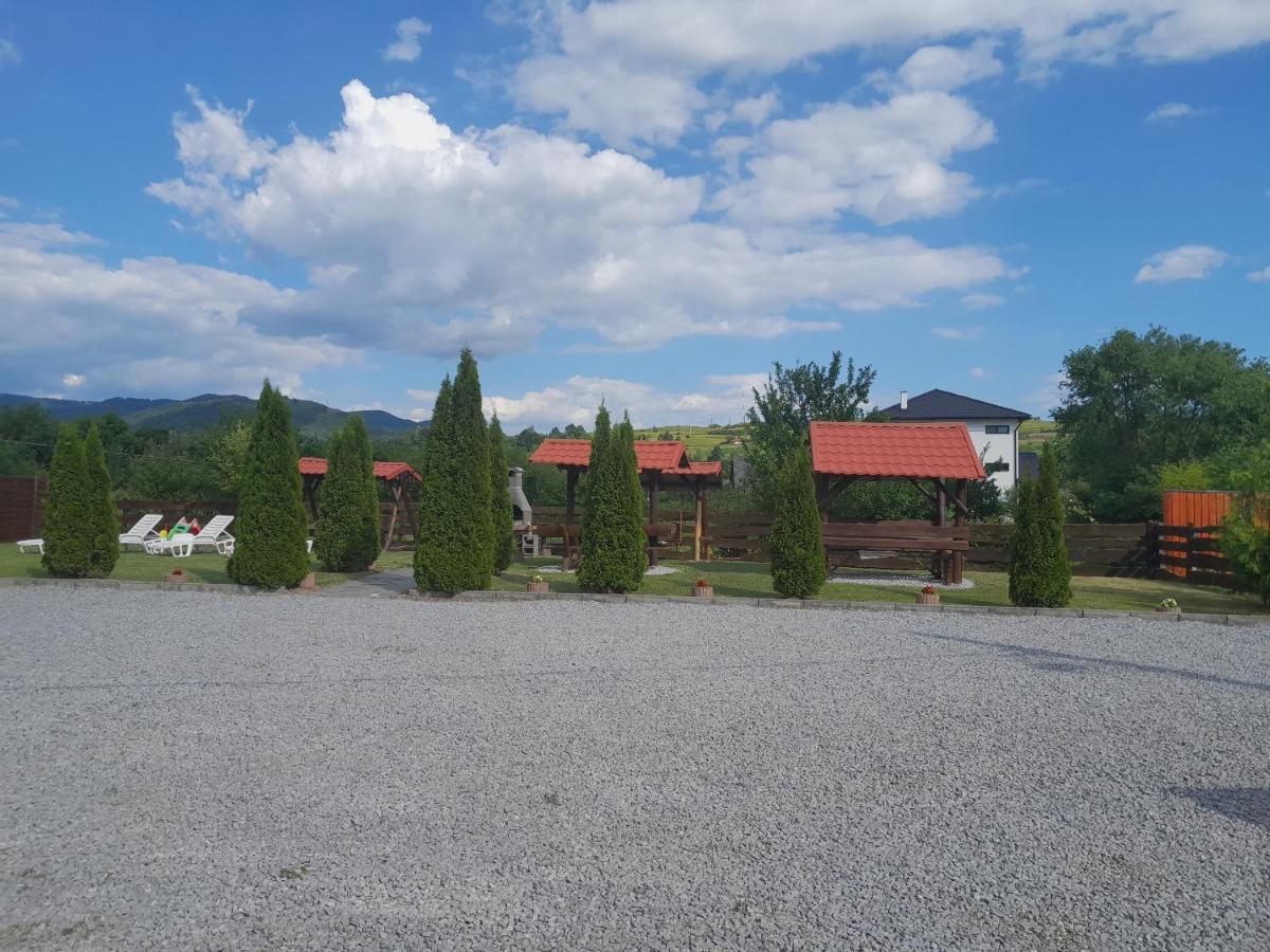 Levi Panzio Bed & Breakfast Praid Exterior foto